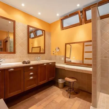 La Majestueuse Cite Apartment *